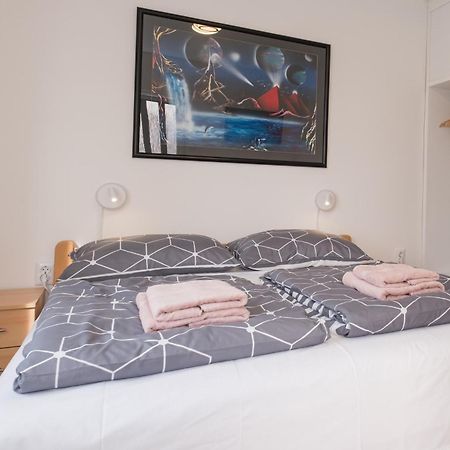 Apartments Lovorik Krk Town Extérieur photo