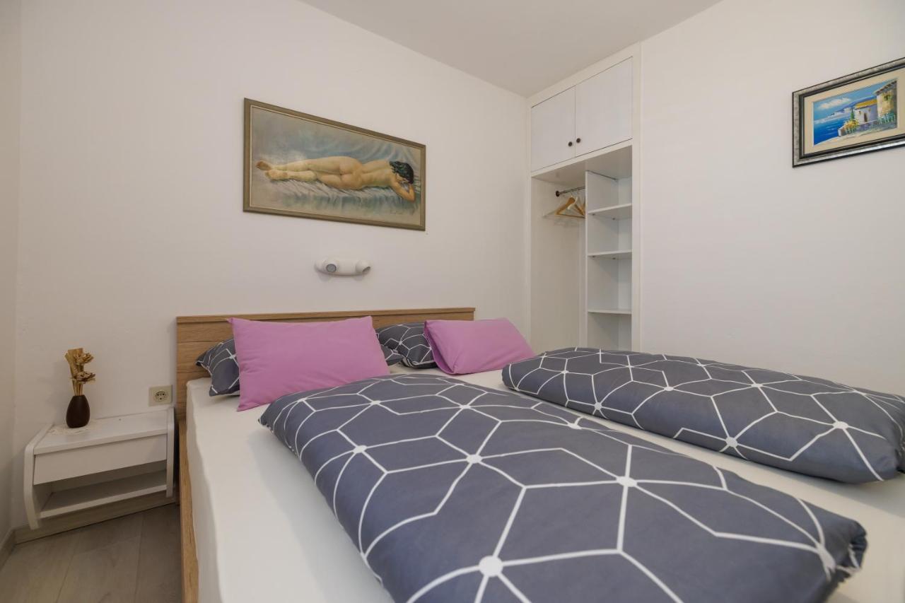 Apartments Lovorik Krk Town Extérieur photo