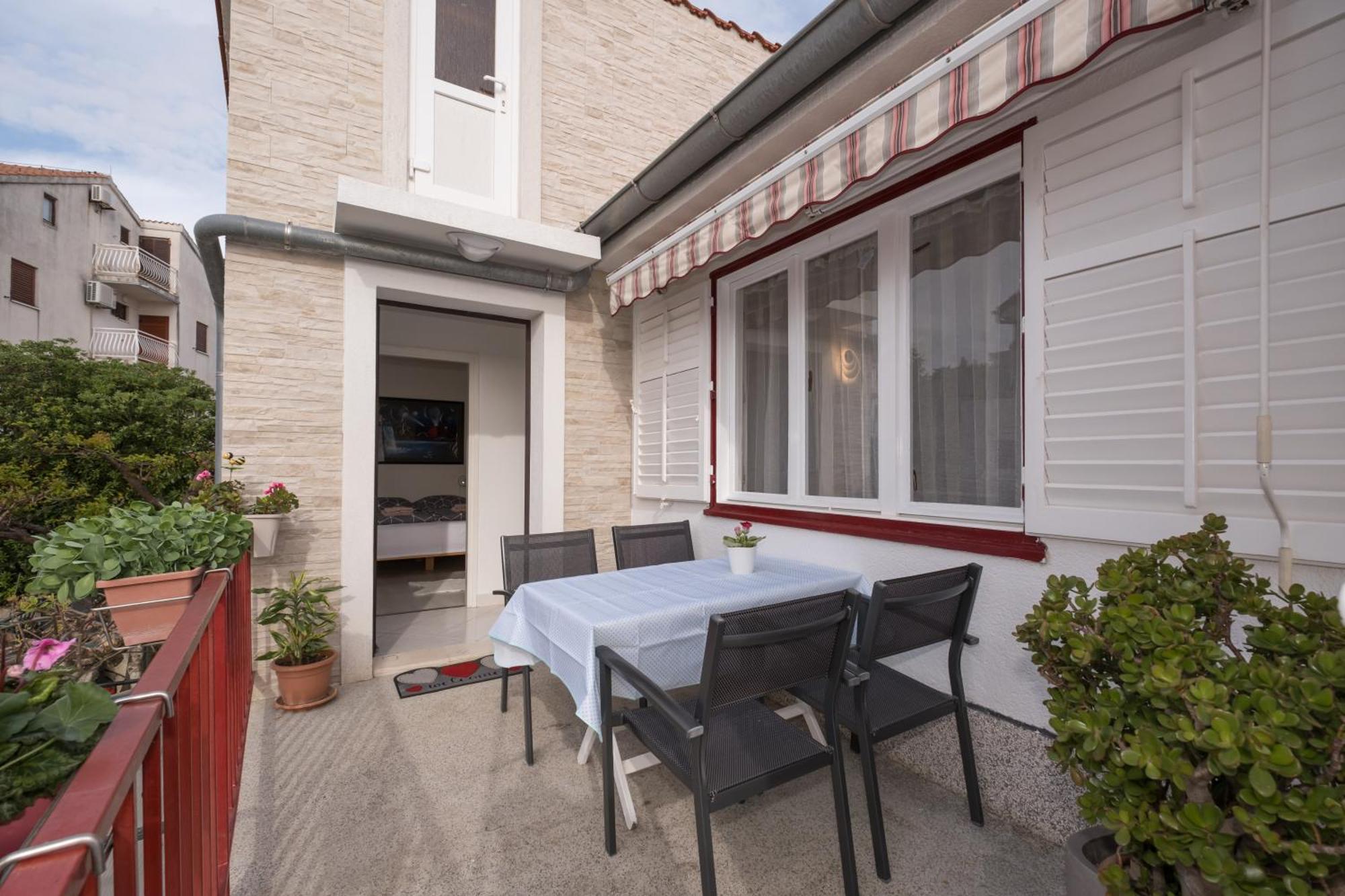 Apartments Lovorik Krk Town Extérieur photo